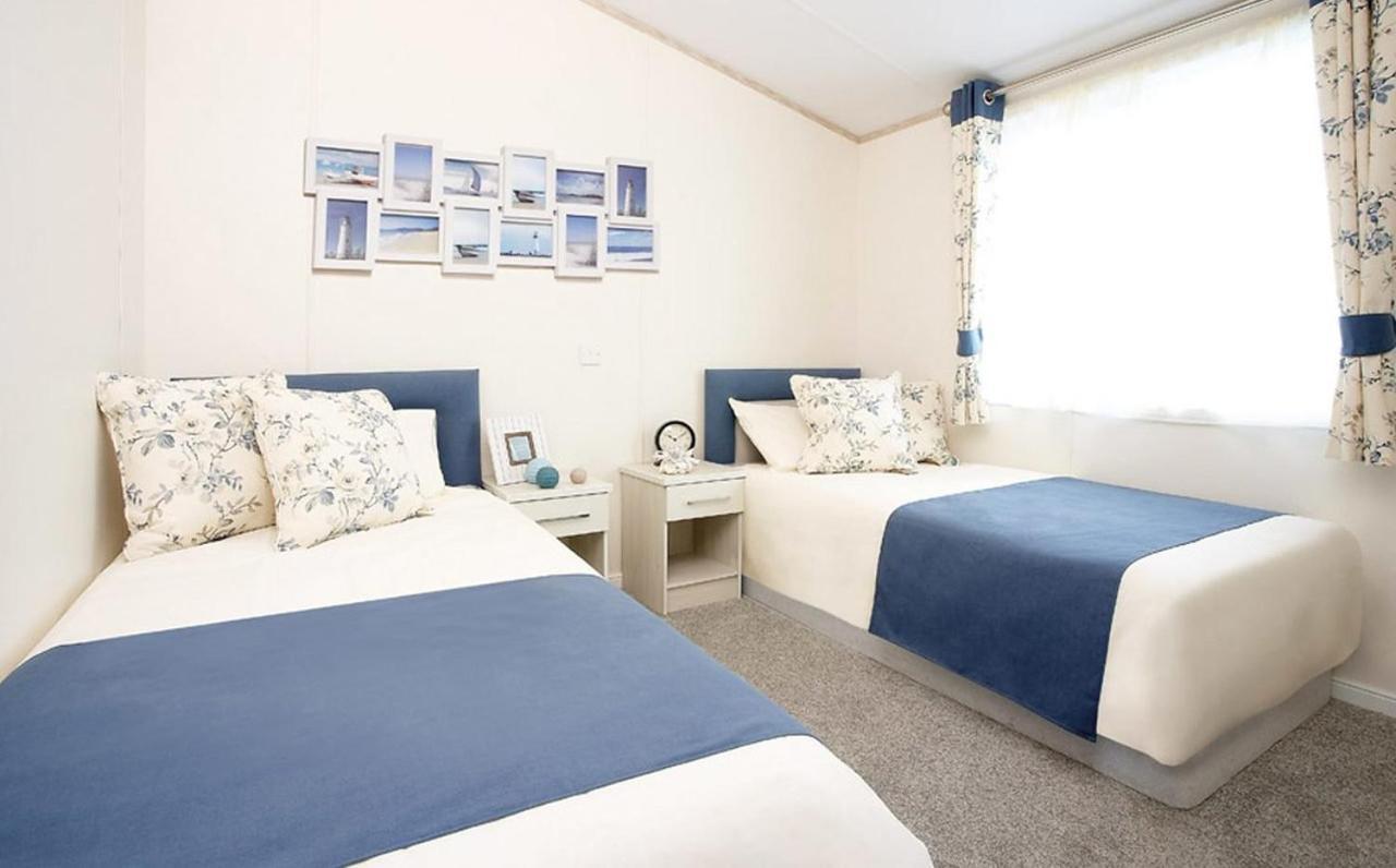 Barmouth Bay Holiday Park Llanddwywe Exteriör bild